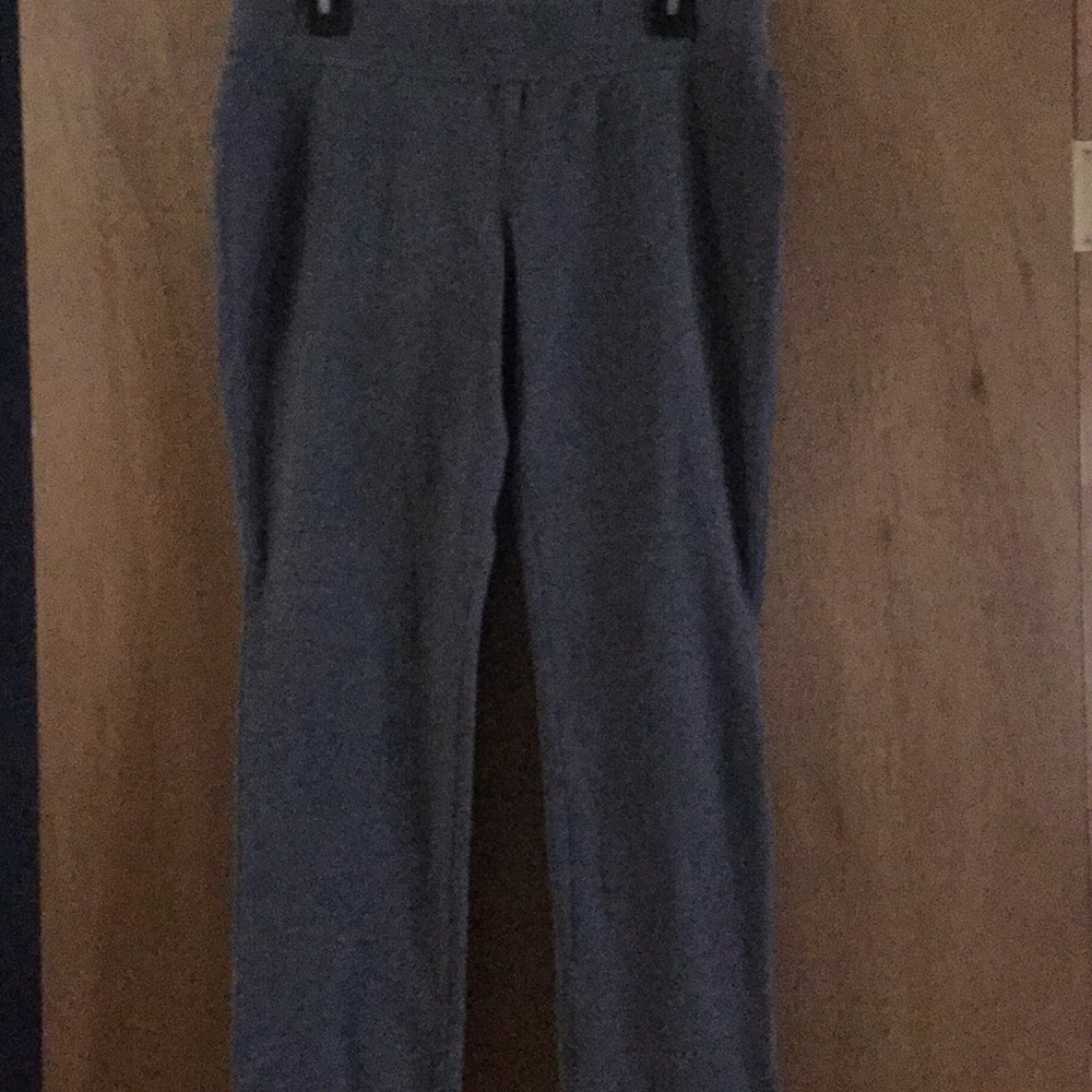 grey sweatpants